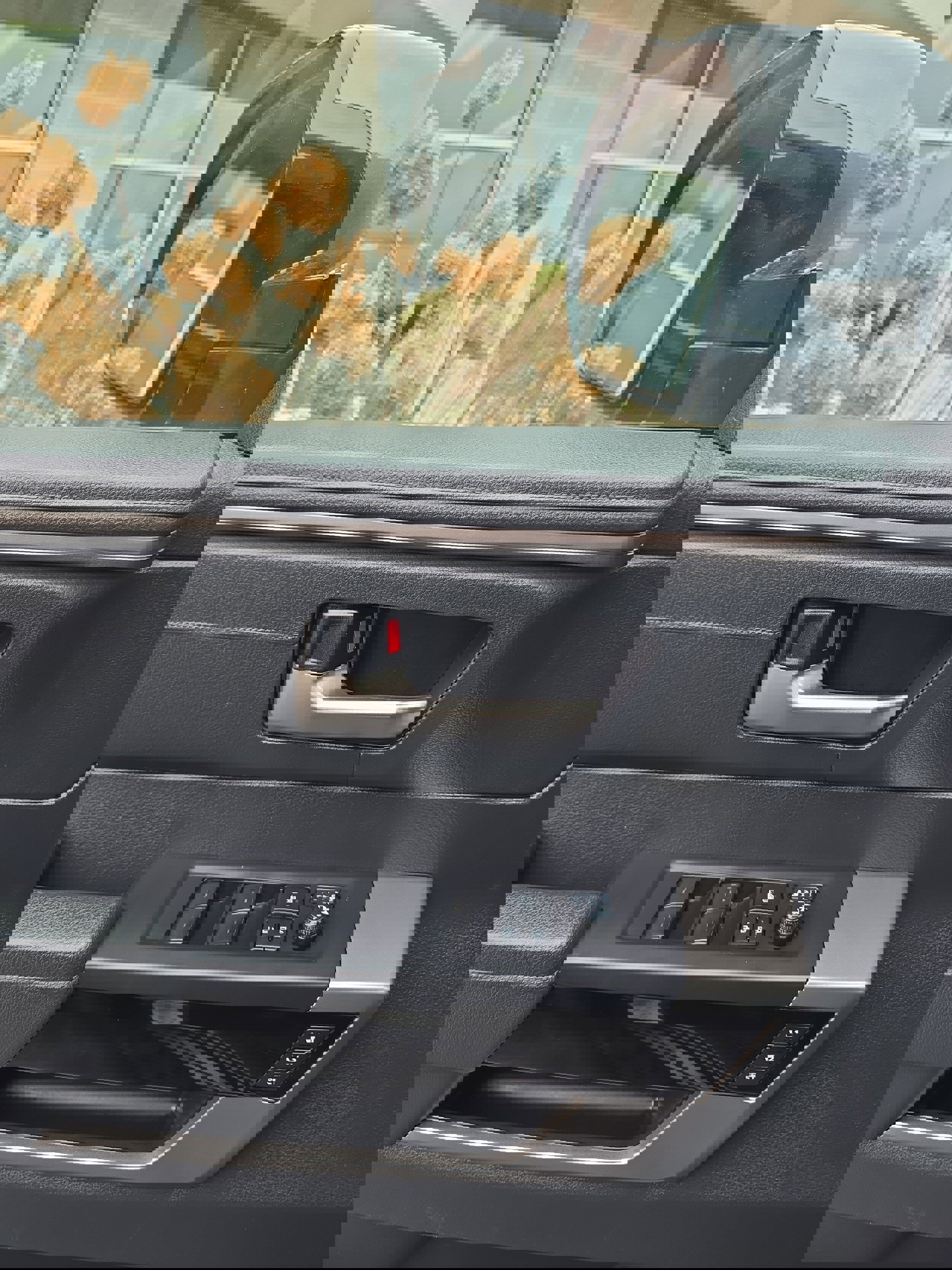 Used 2022 Toyota Tundra Limited image 20