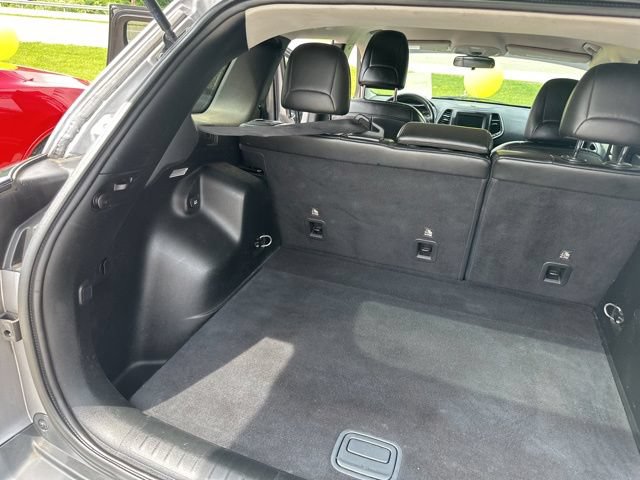 Used 2019 Jeep Cherokee Latitude Plus AWD/4WD image 21