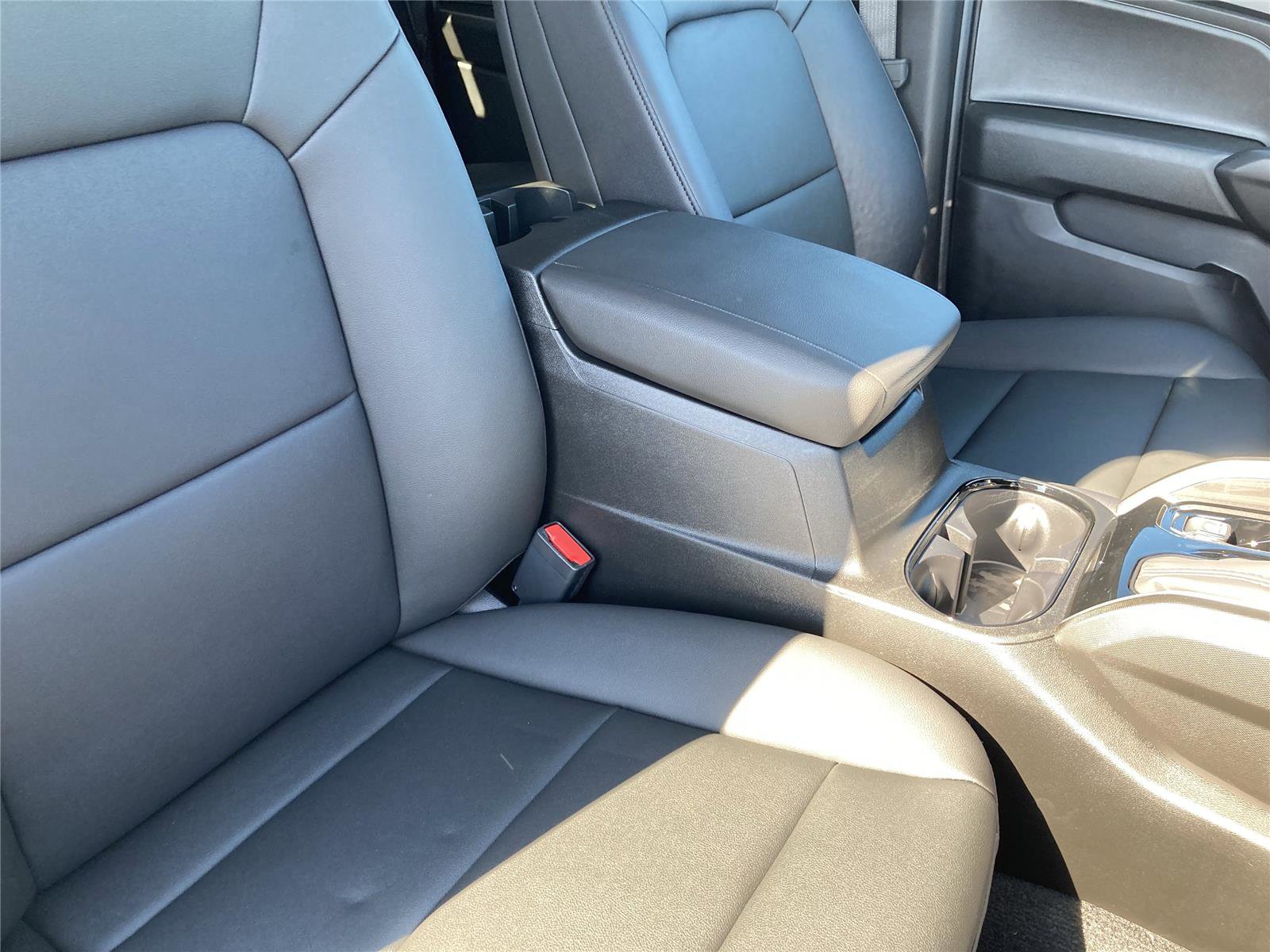 New 2026 Chevrolet Colorado Trail Boss AWD/4WD image 36