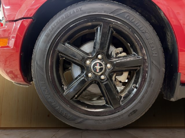 Used 2008 Ford Mustang Premium RWD image 24