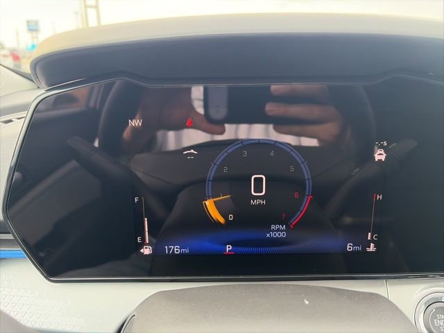 New 2026 Chevrolet Trax LT w/ Driver Confidence Package FWD image 20