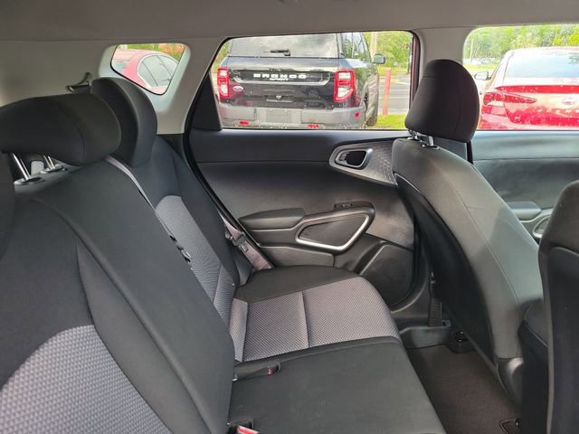 Used 2024 Kia Soul LX image 30