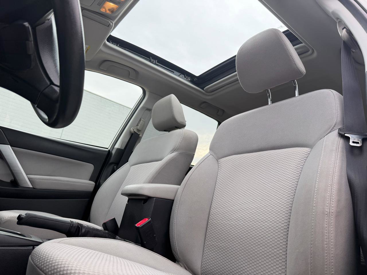 Used 2015 Subaru Forester 2.5i Premium w/ All-Weather Package image 11