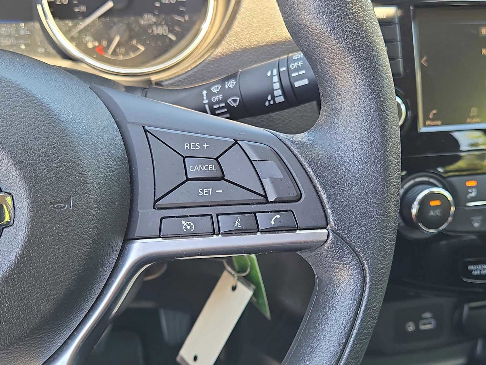 Used 2022 Nissan Rogue Sport S image 23