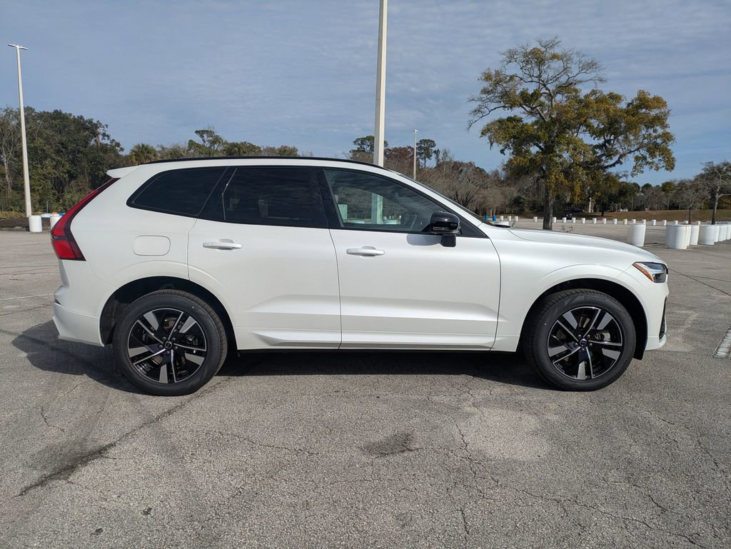 New 2026 Volvo XC60 T8 Core image 7