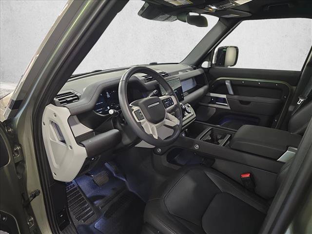 Used 2024 Land Rover Defender 130 X-Dynamic SE AWD/4WD image 15