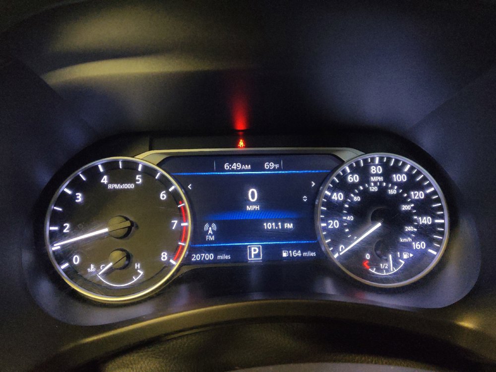 Used 2025 Nissan Sentra SV w/ Trunk Package FWD image 23
