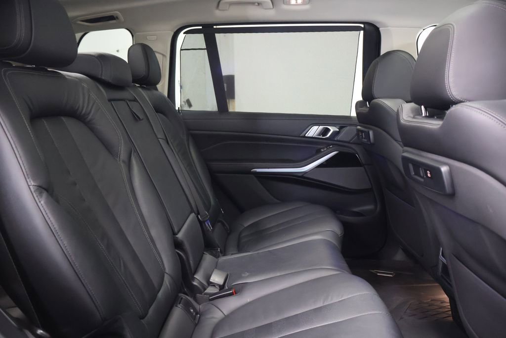 Used 2019 BMW X7 xDrive40i w/ Premium Package AWD/4WD image 24