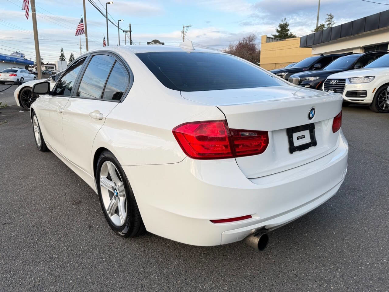 Used 2013 BMW 328i Sedan image 3