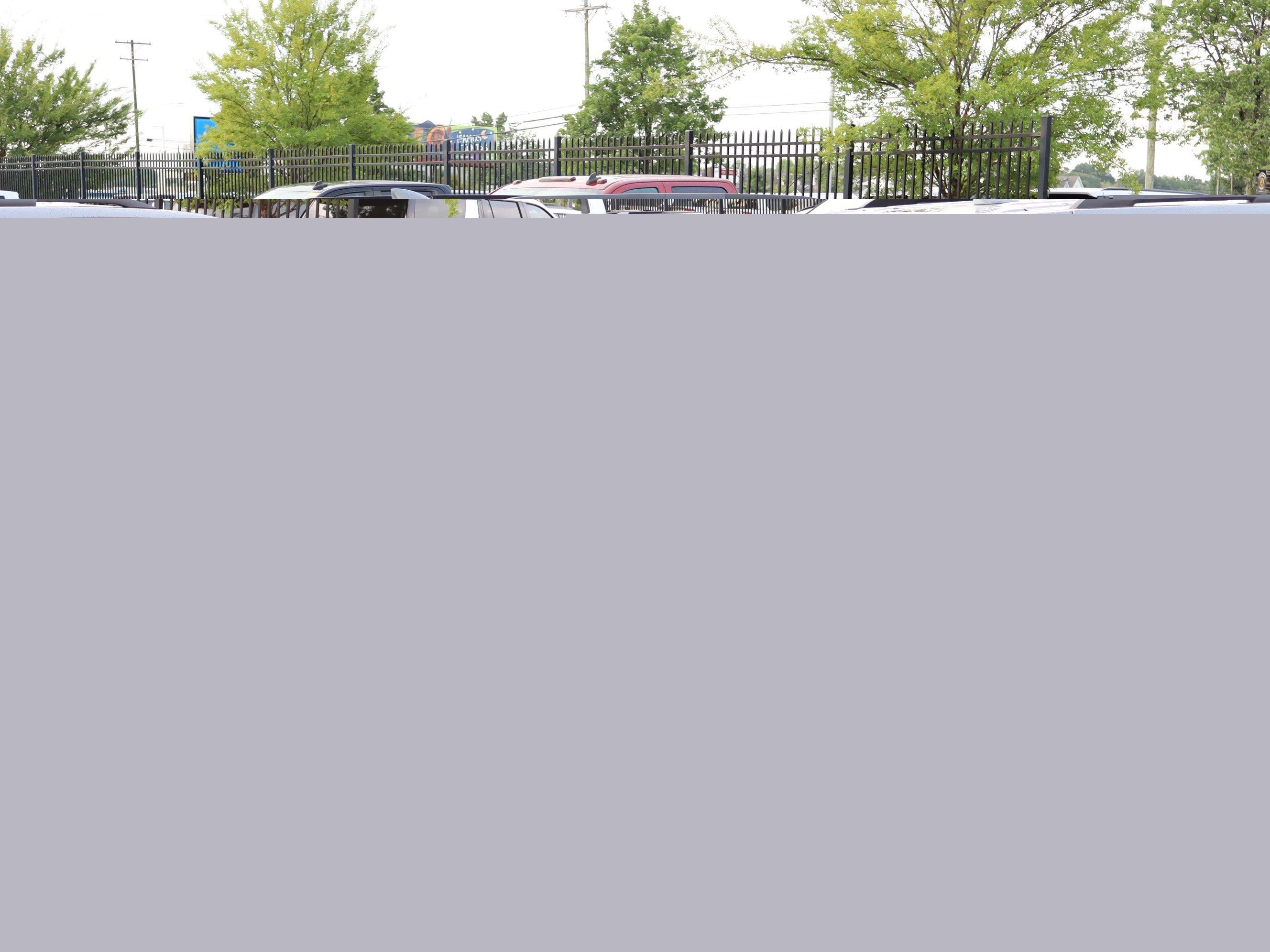 Used 2019 Chevrolet Traverse LT FWD image 21