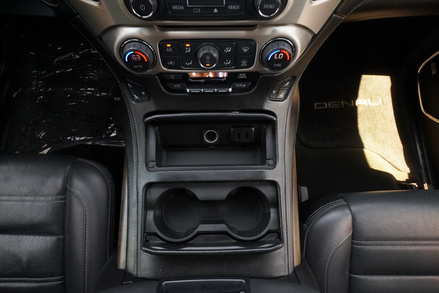 Used 2018 GMC Yukon Denali RWD image 33