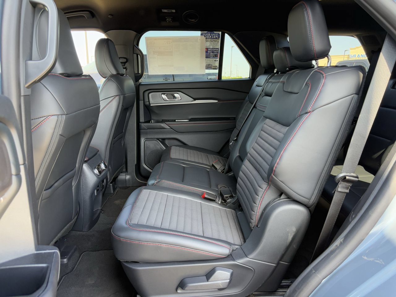 New 2025 Ford Explorer ST-Line w/ Premium Package AWD/4WD image 26