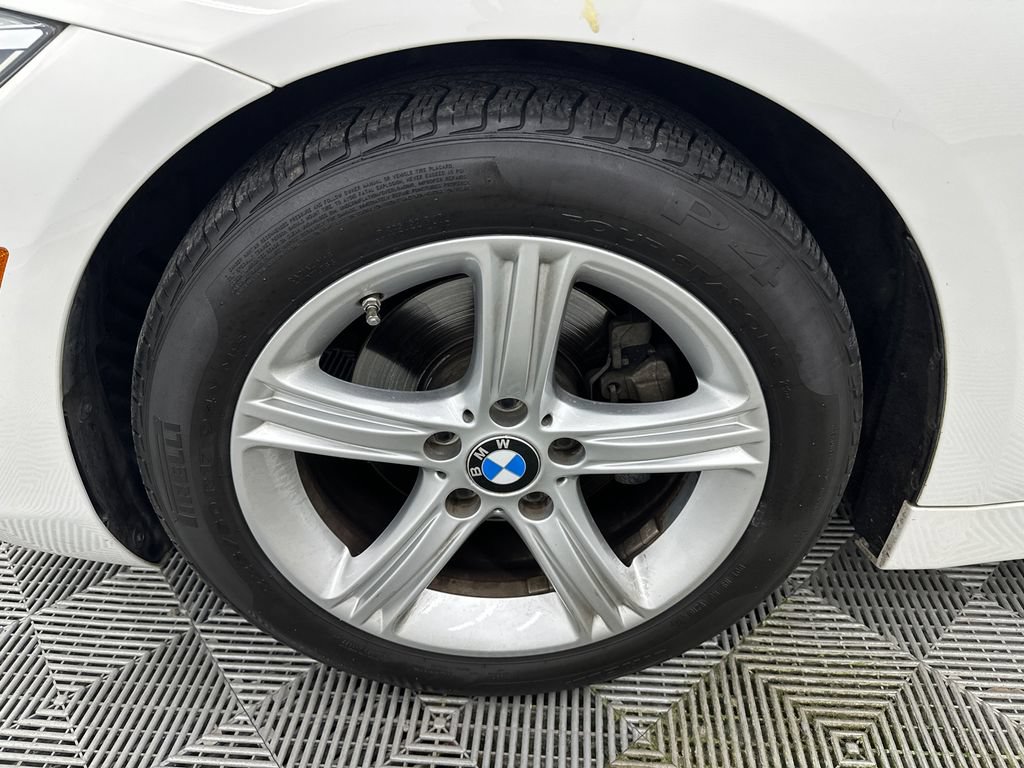 Used 2015 BMW 428i Convertible RWD image 12