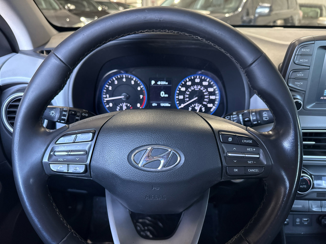 Used 2018 Hyundai Kona Limited image 22