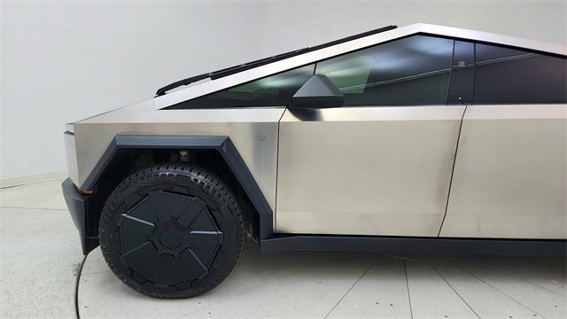 Used 2024 Tesla Cybertruck Cyberbeast image 9