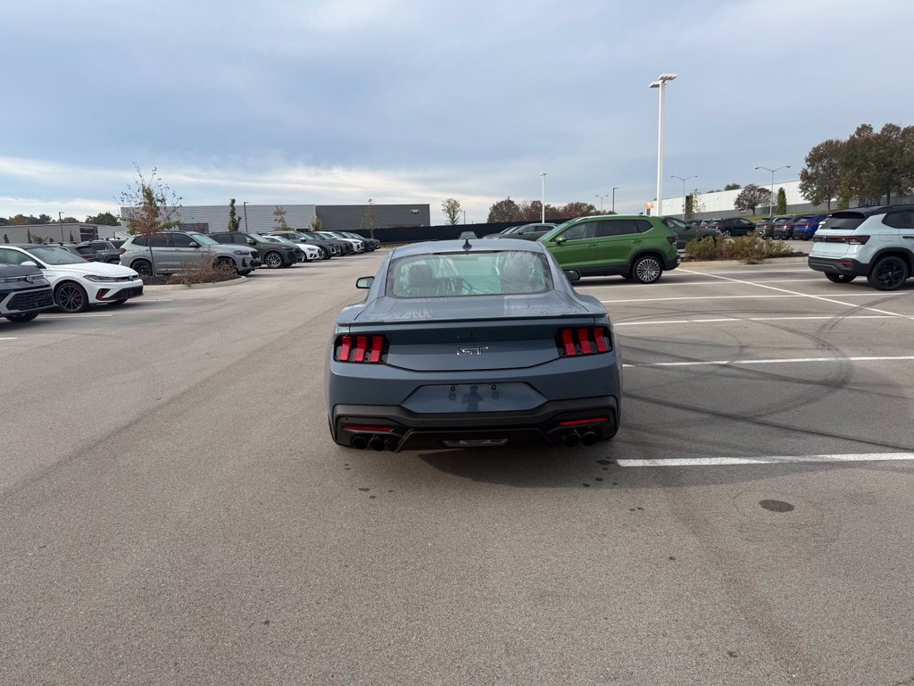 Used 2025 Ford Mustang GT Premium RWD image 12
