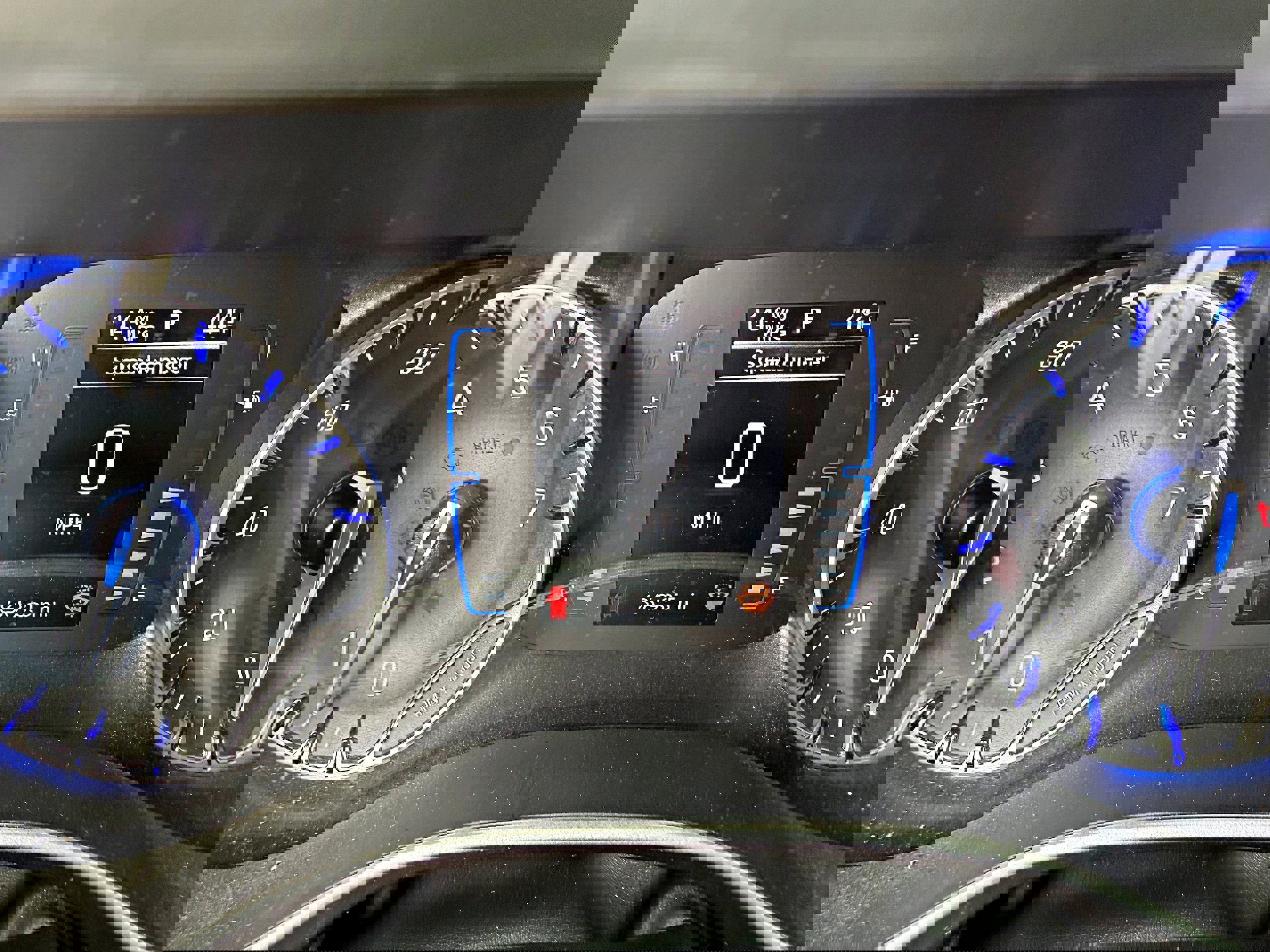 Used 2020 Chrysler Pacifica Touring-L image 15