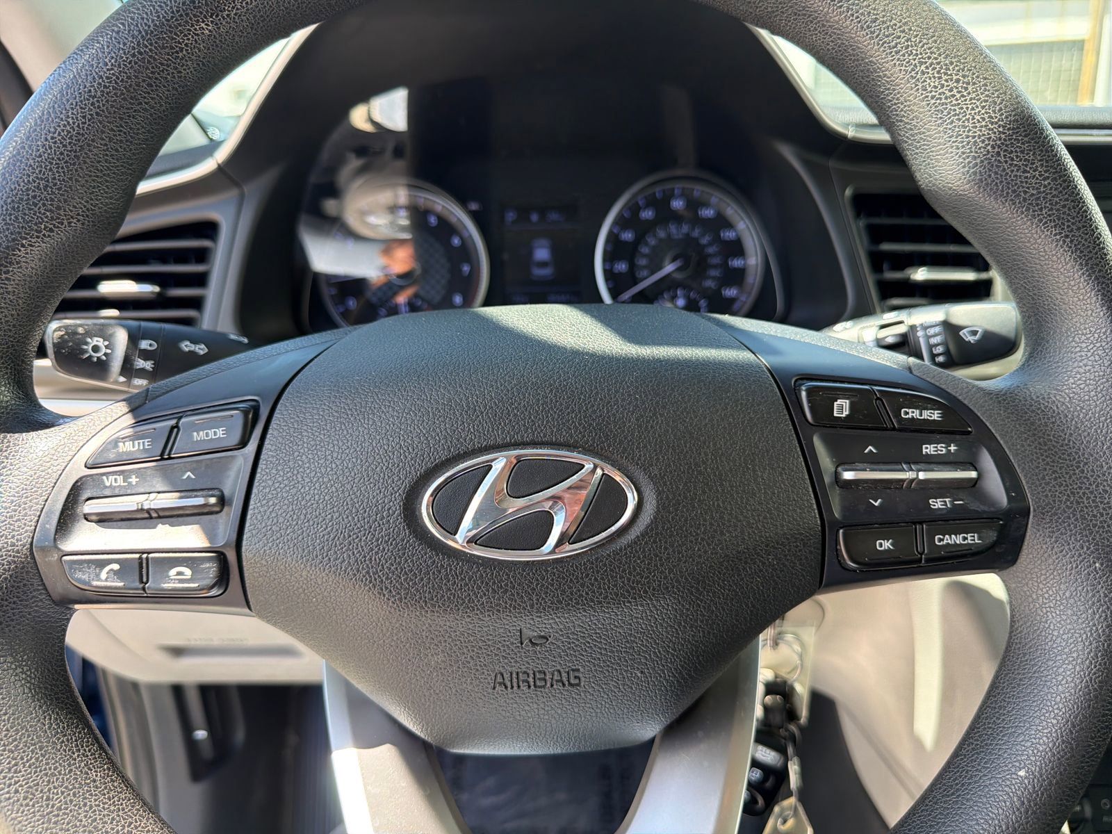 Used 2020 Hyundai Elantra SE image 21