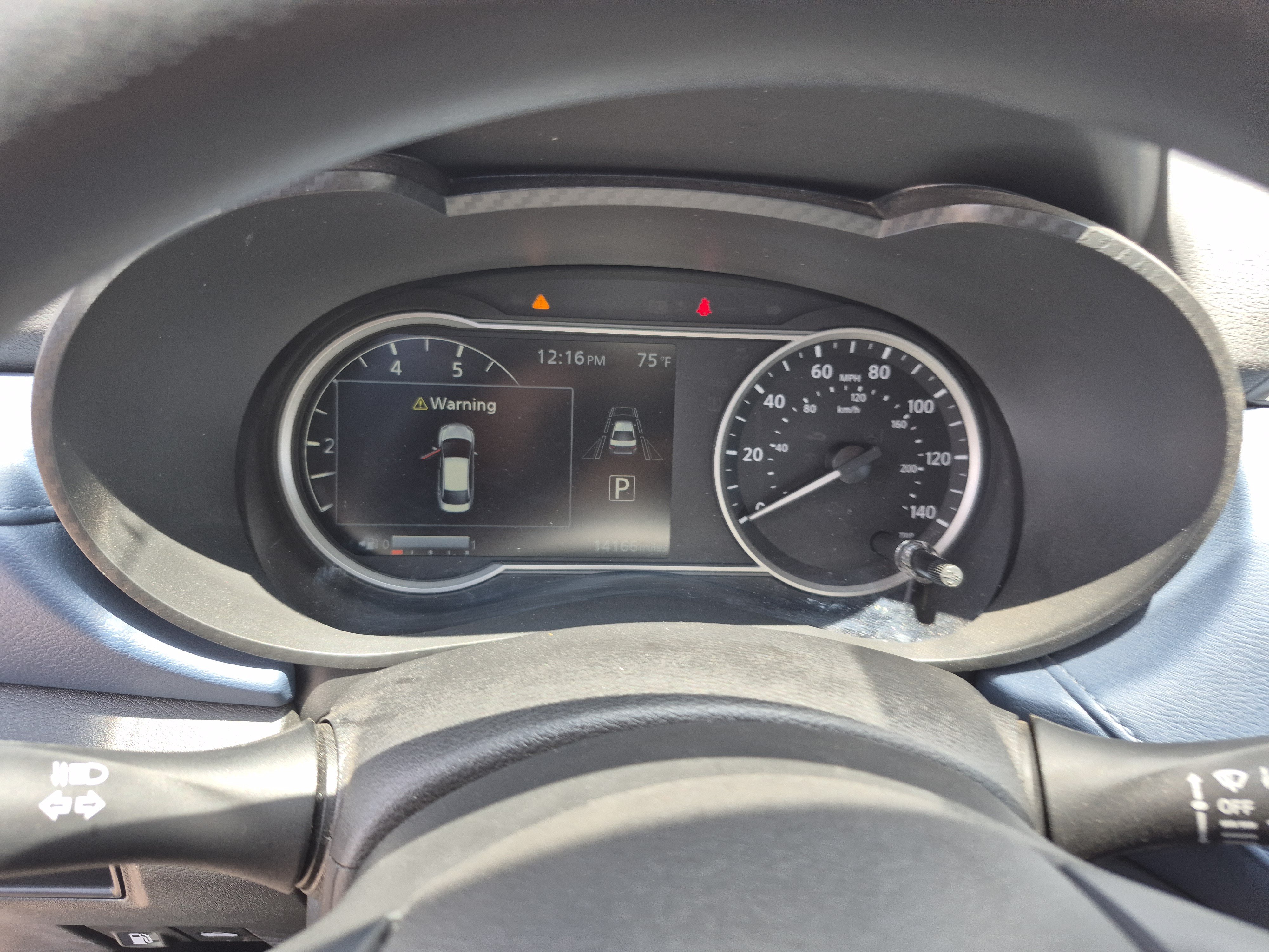 Used 2025 Nissan Versa SV FWD image 10