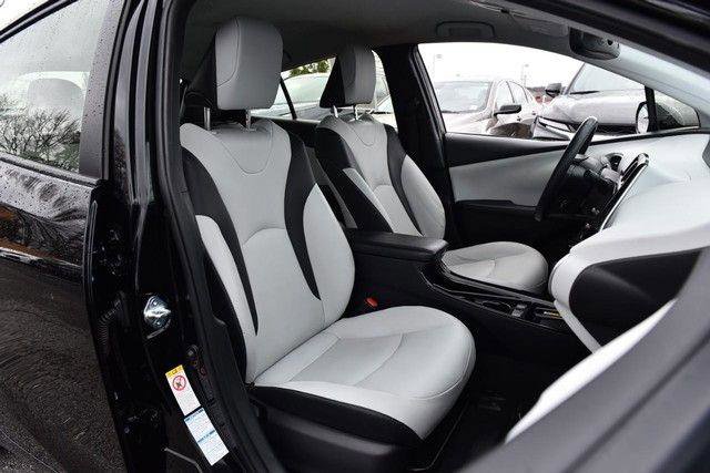 Used 2019 Toyota Prius XLE image 24