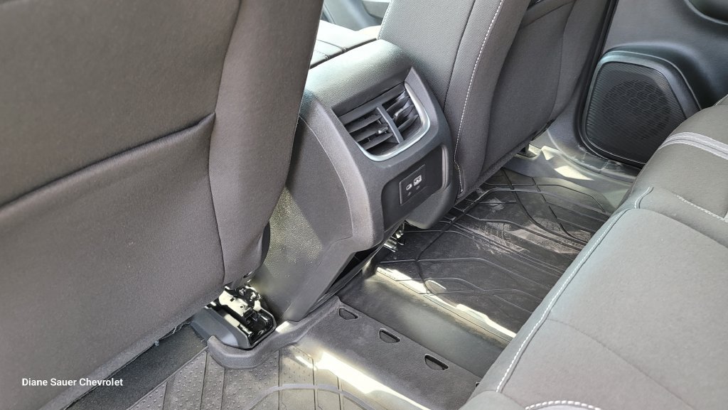 New 2026 Chevrolet Blazer LT w/ Convenience Package FWD image 26