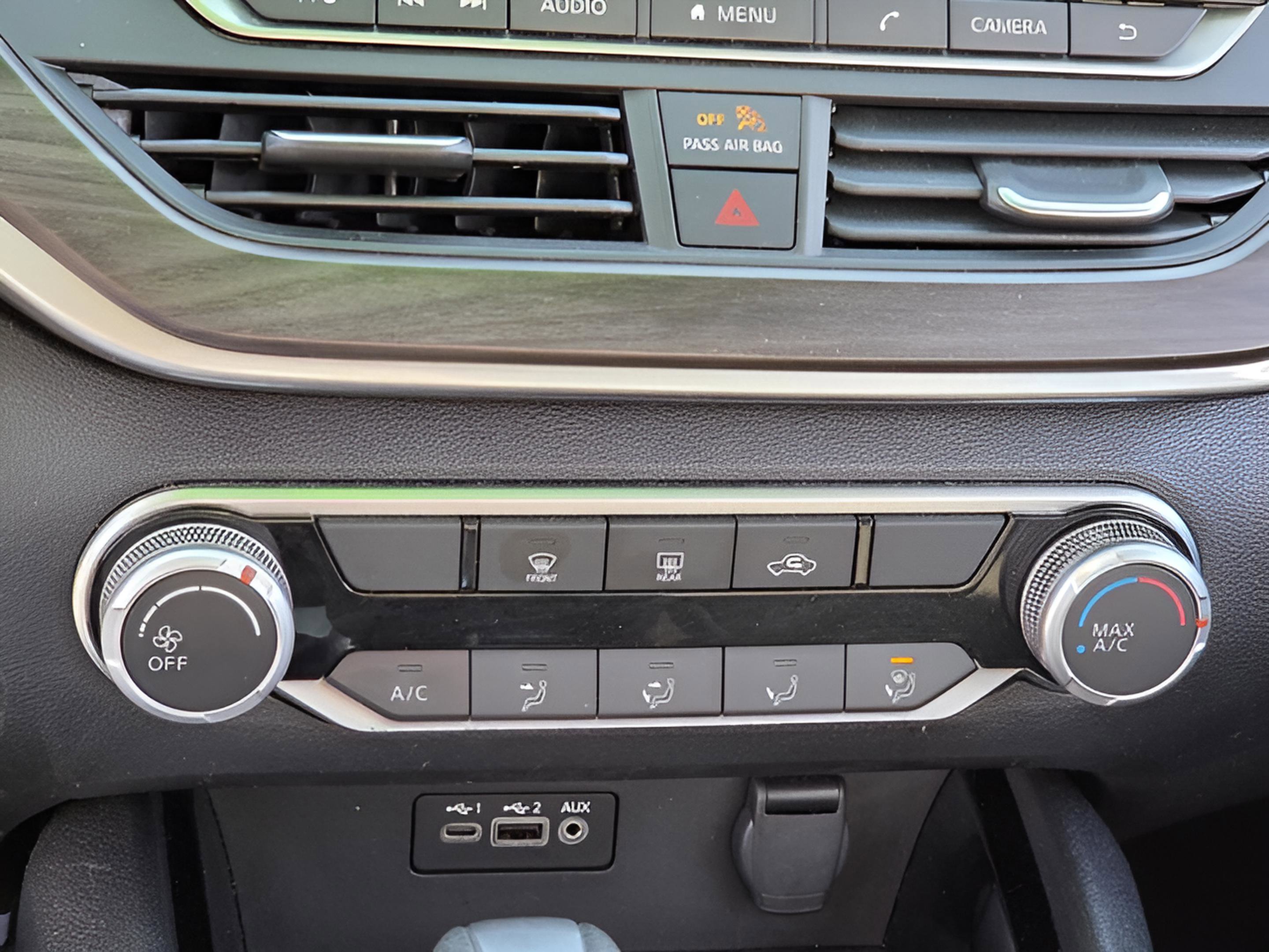 Used 2024 Nissan Altima 2.5 SV image 16