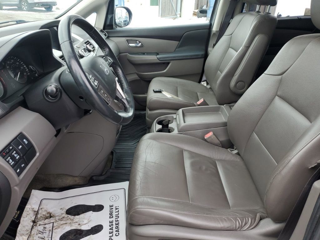 Used 2016 Honda Odyssey Touring Elite image 27