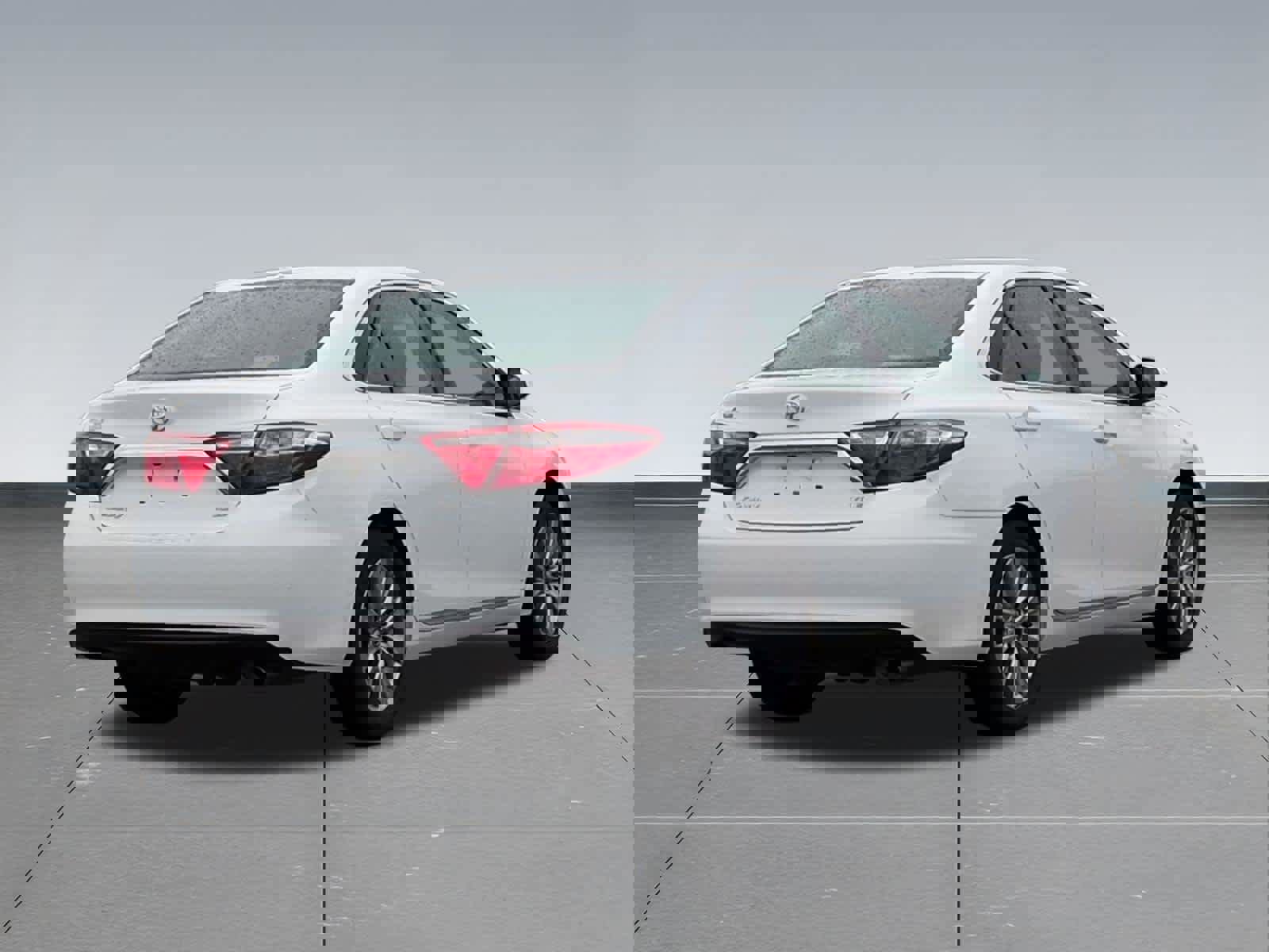 Used 2016 Toyota Camry XLE w/ Moonroof Package image 6