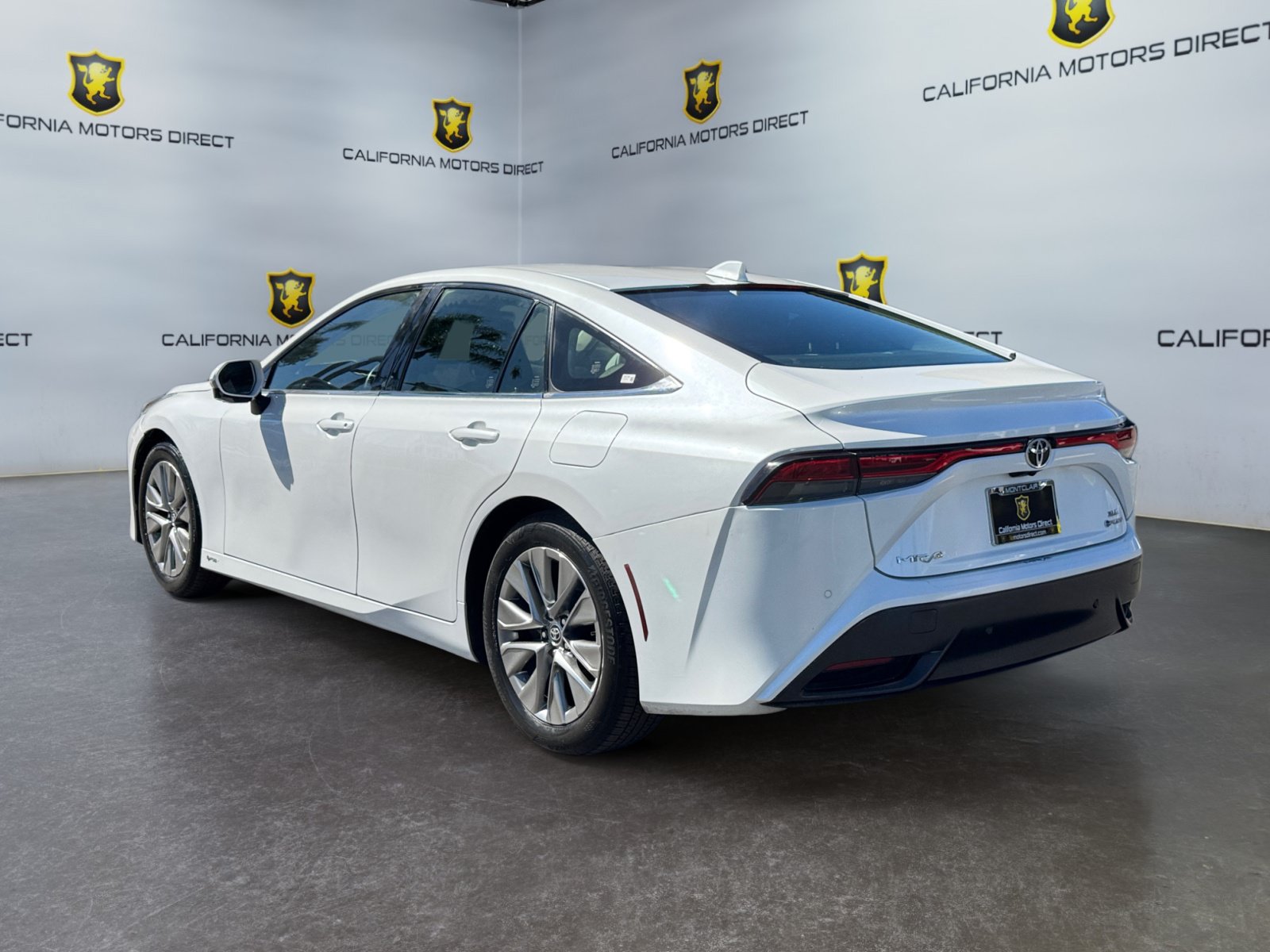 Used 2024 Toyota Mirai w/ Advanced Technology Package RWD image 3