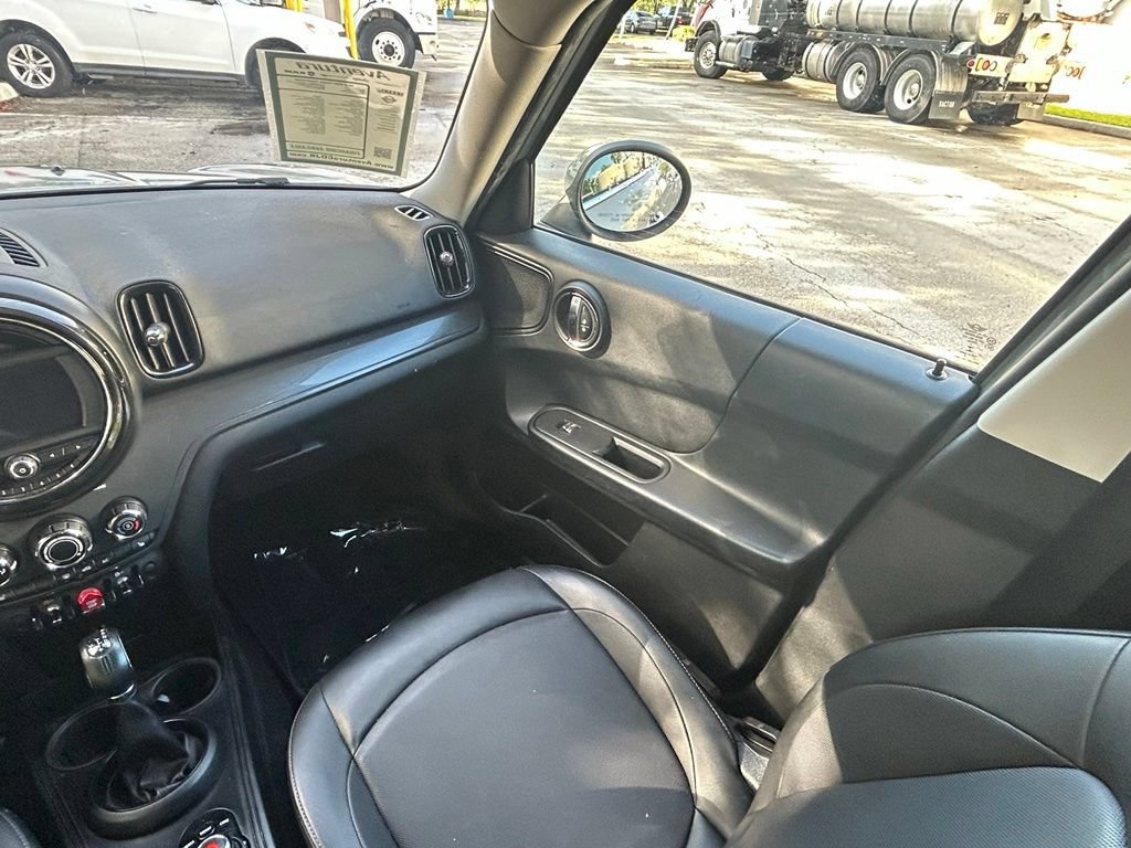 Used 2019 MINI Cooper Countryman FWD image 11