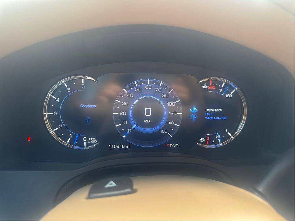 Used 2018 Cadillac Escalade Platinum RWD image 15