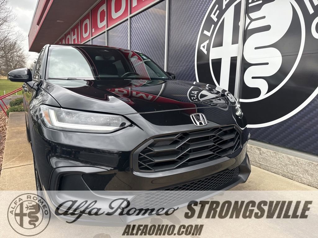 Used 2024 Honda HR-V Sport image 1