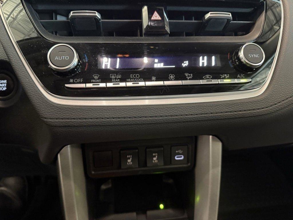 Used 2024 Toyota Corolla Cross XLE image 13