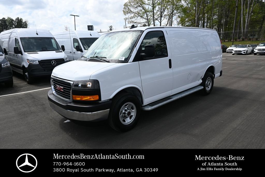 Used 2024 GMC Savana 2500 w/ Driver Convenience Package image 1