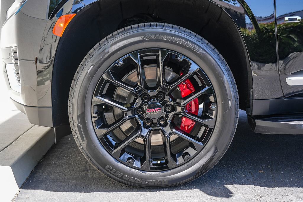 Used 2023 GMC Yukon Denali AWD/4WD image 11