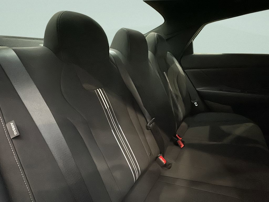 New 2026 Hyundai Elantra Sport image 11