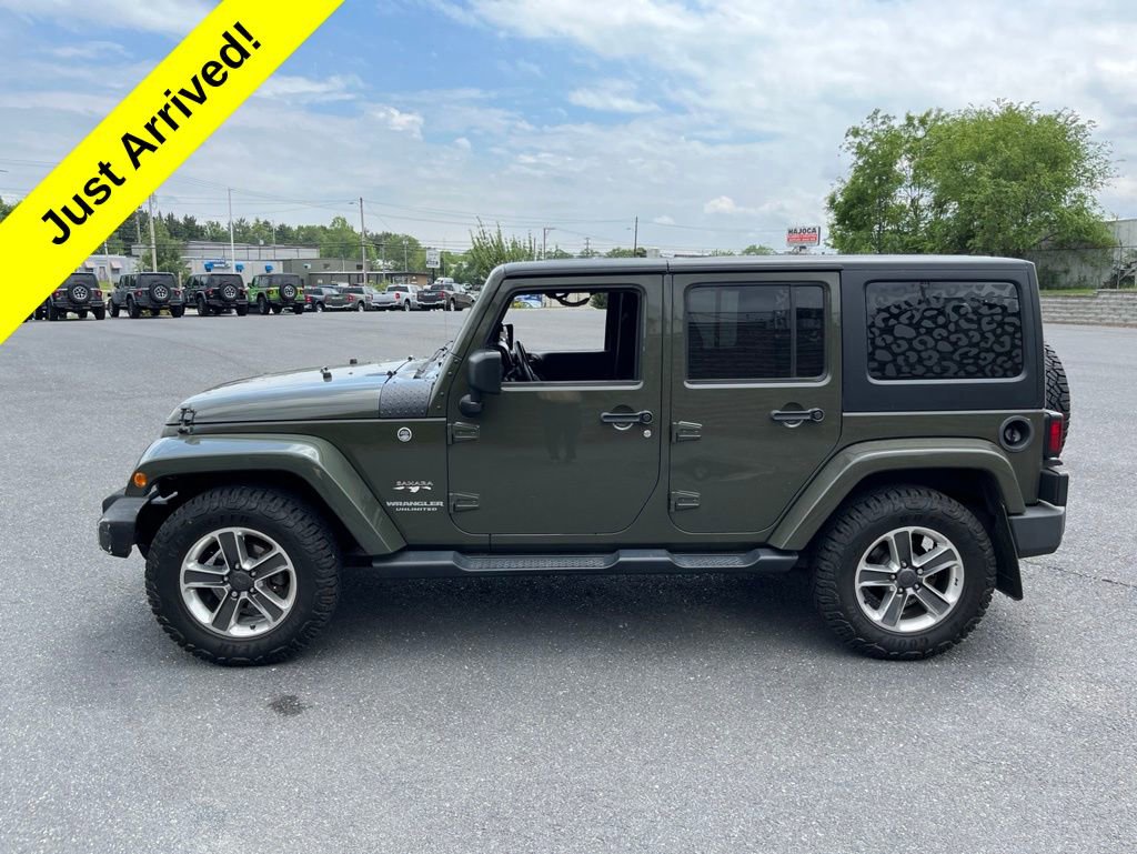 Used 2016 Jeep Wrangler Unlimited Sahara w/ Dual Top Group AWD/4WD image 5