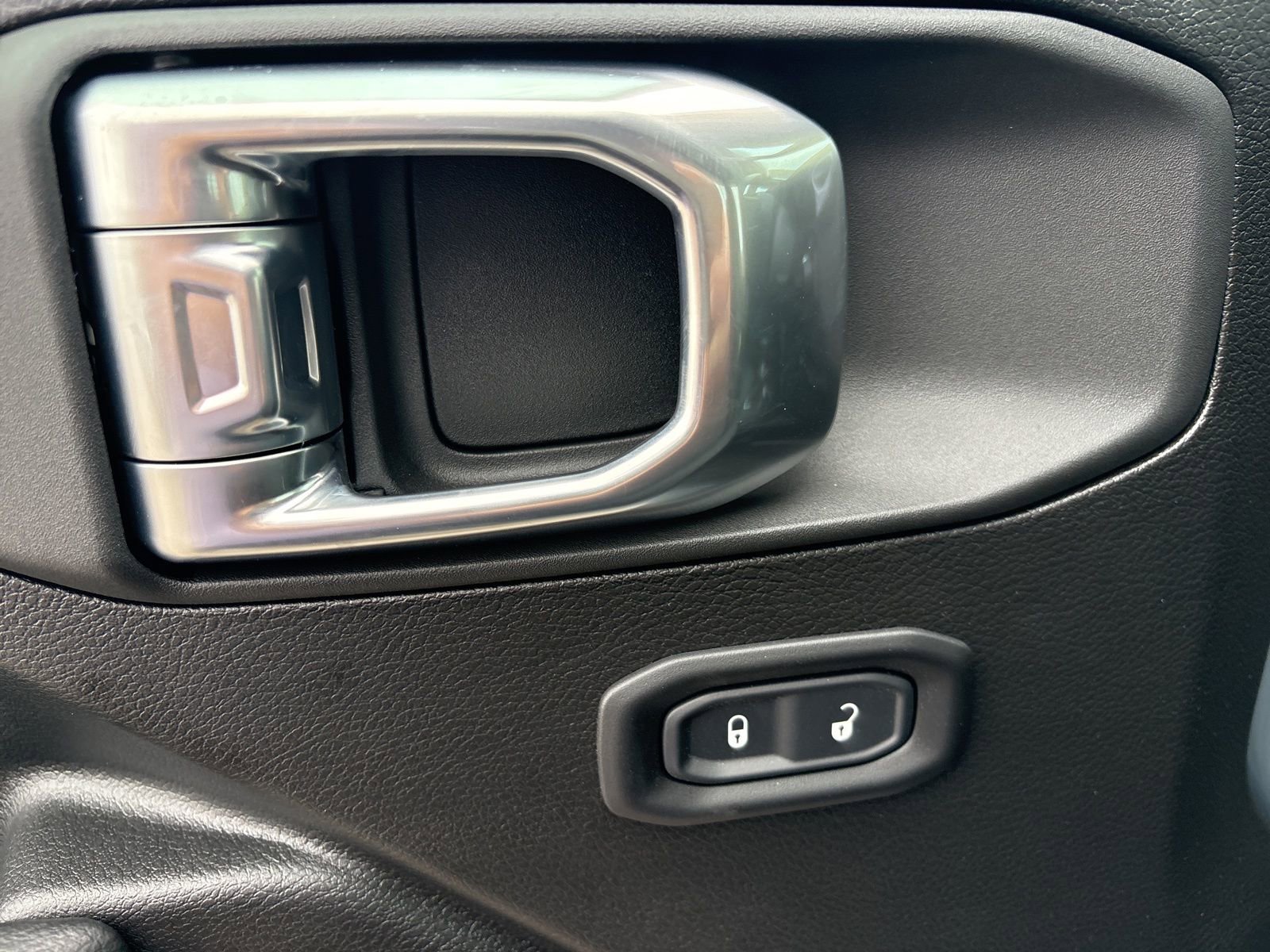 New 2026 Jeep Gladiator Sport image 11