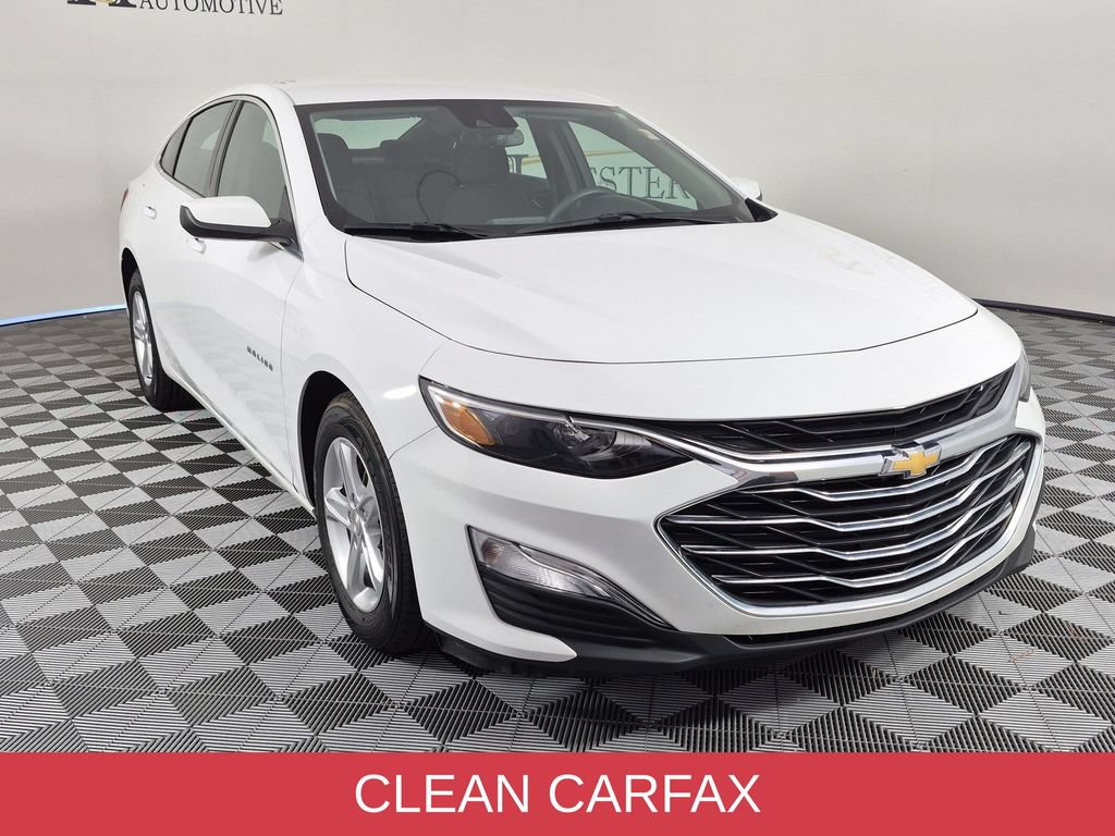 Used 2024 Chevrolet Malibu LS w/ Driver Confidence Package FWD image 2