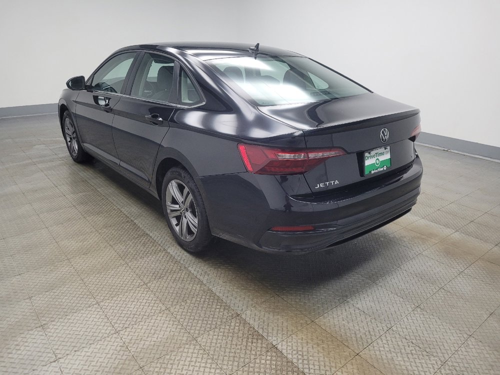 Used 2024 Volkswagen Jetta SE image 3