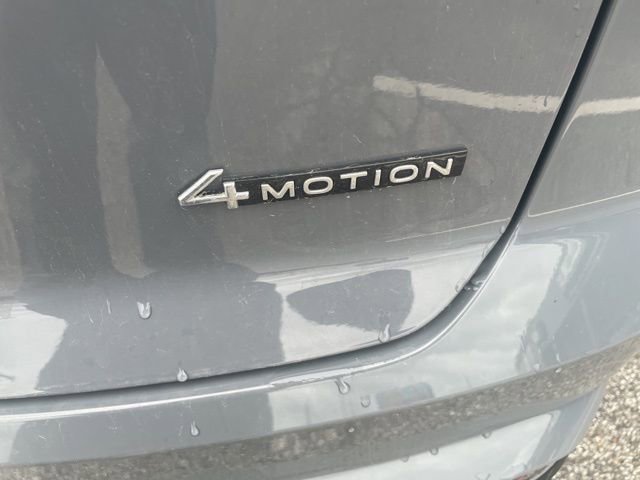 Used 2023 Volkswagen Atlas Cross Sport SEL R-Line image 14