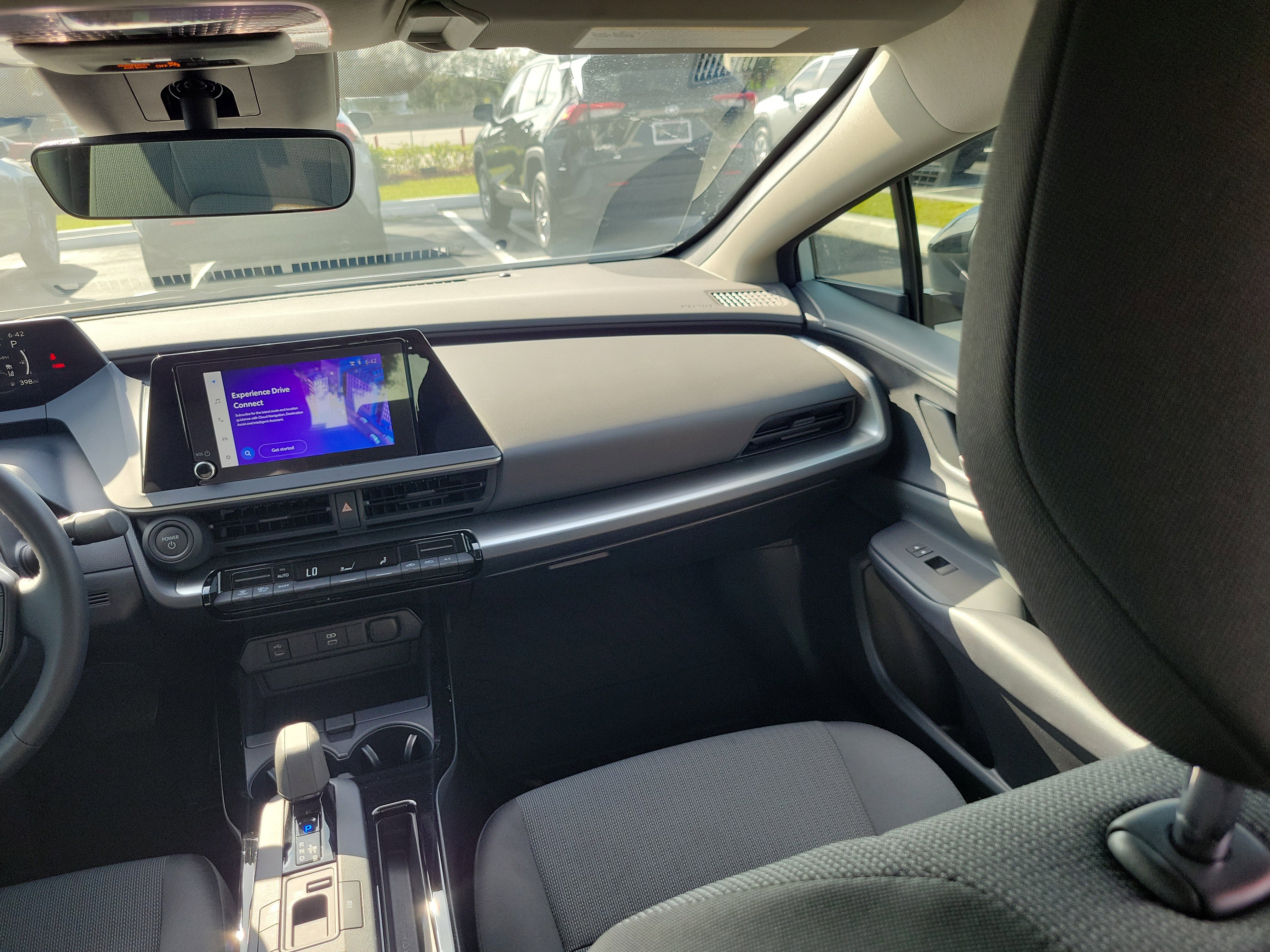 Used 2024 Toyota Prius LE image 17