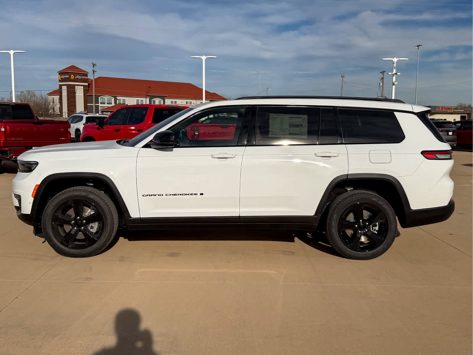 New 2025 Jeep Grand Cherokee L Limited w/ Luxury Tech Group II image 3