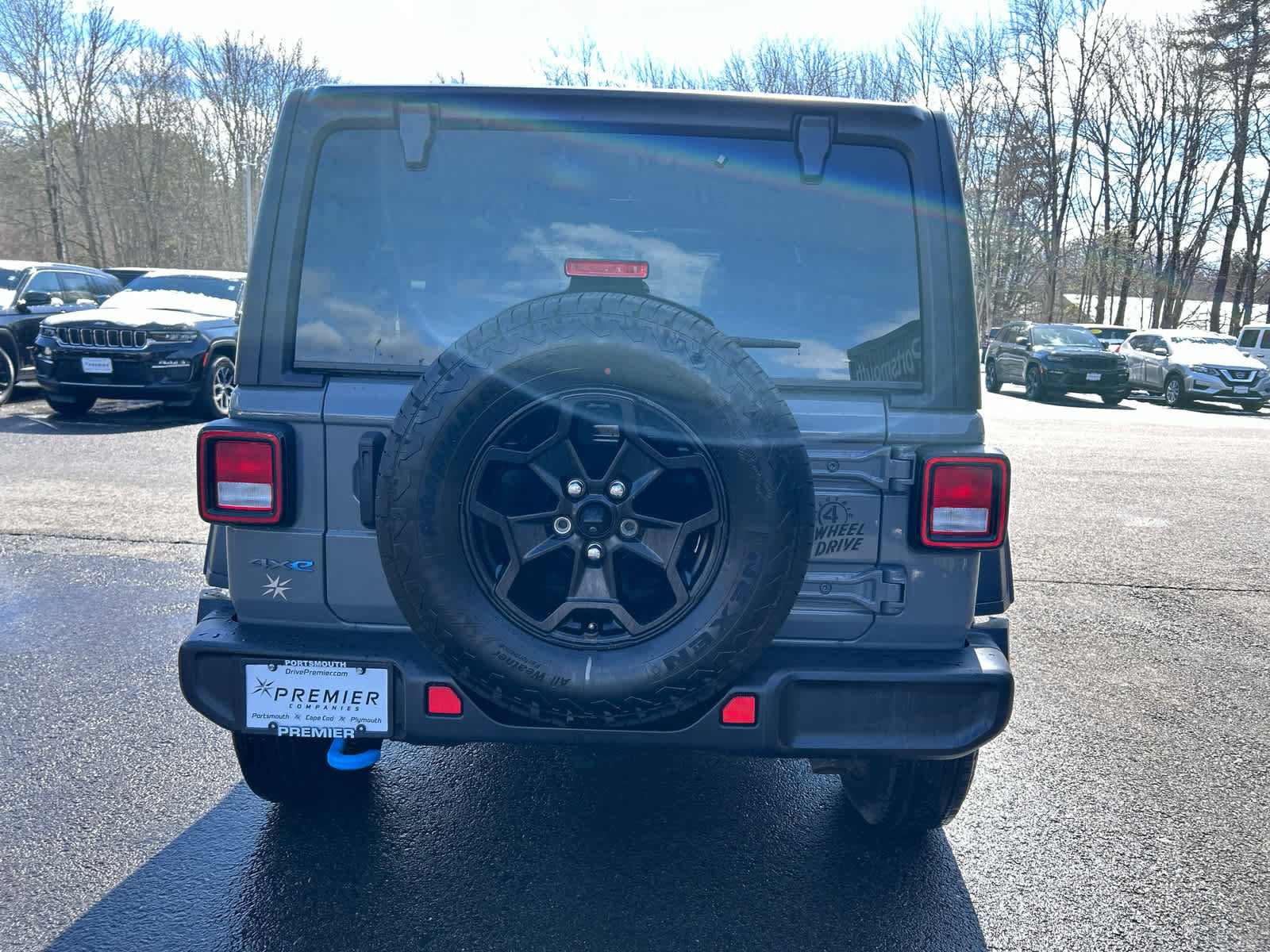 Used 2023 Jeep Wrangler Unlimited w/ Cold Weather Group image 6