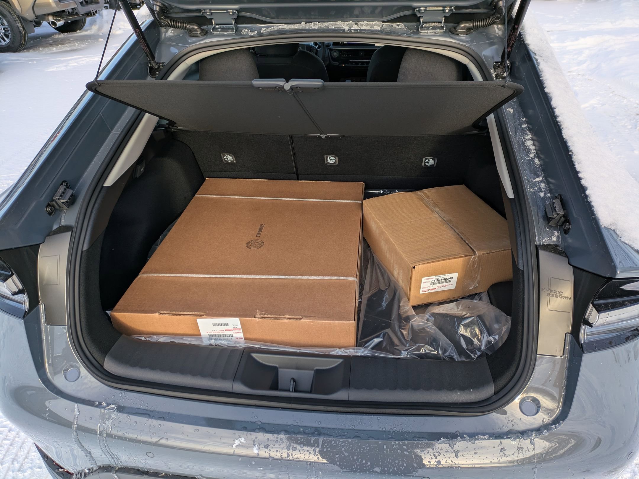 New 2026 Toyota Prius Plug-In Hybrid FWD image 19