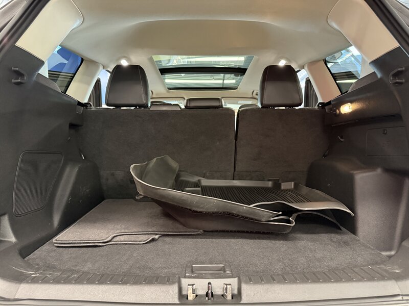 Used 2019 Ford Escape Titanium AWD/4WD image 13