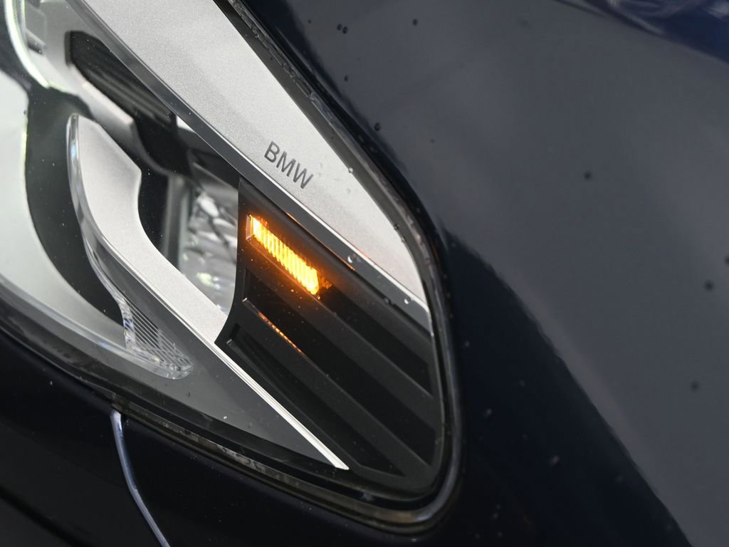 Used 2019 BMW 540i xDrive AWD/4WD image 11