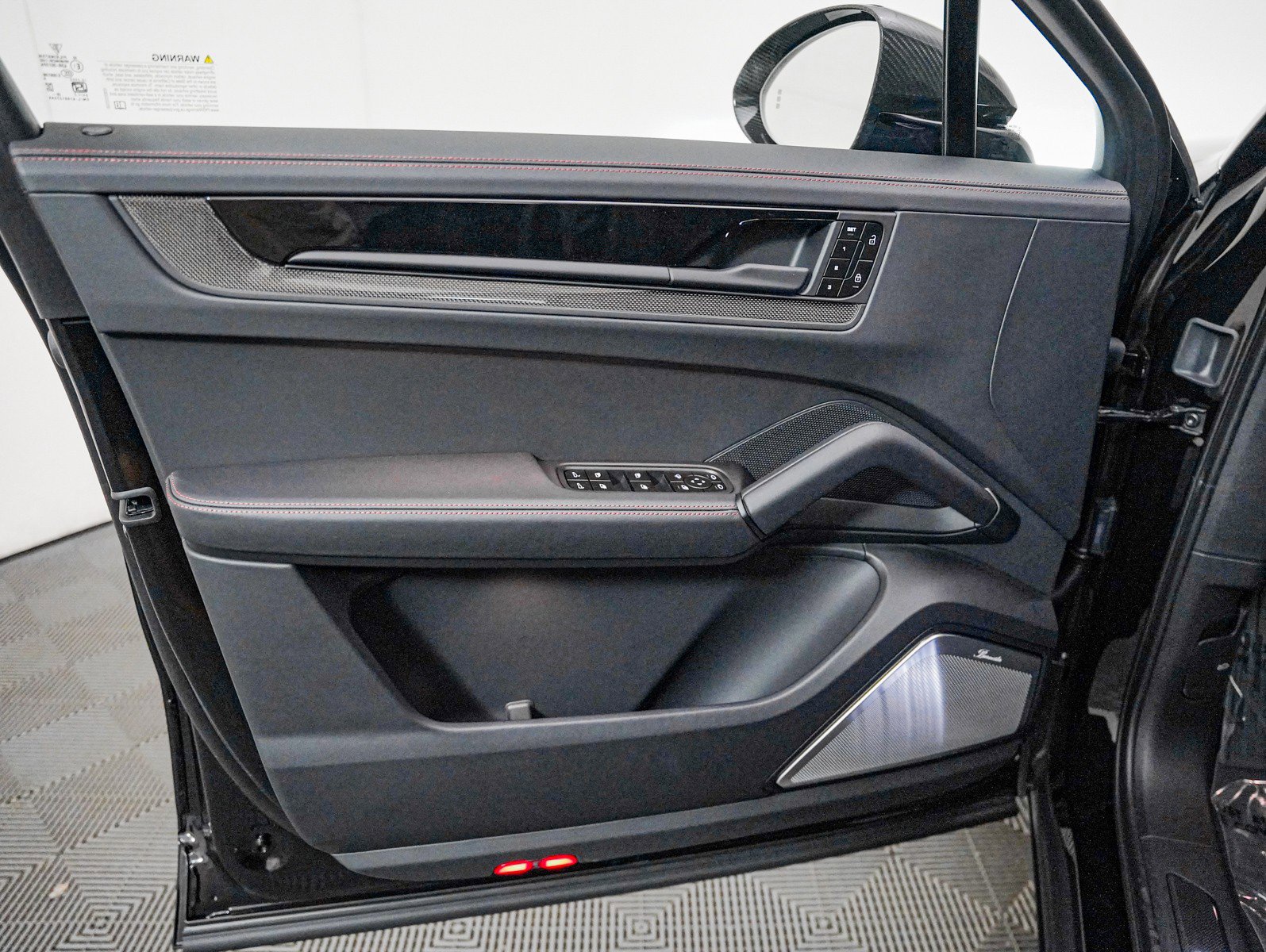 New 2026 Porsche Cayenne Turbo GT image 26