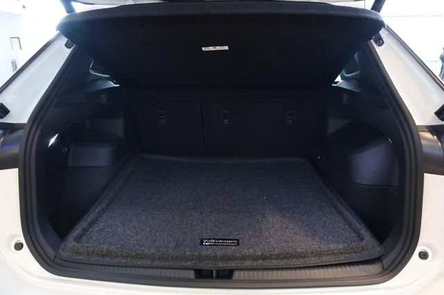 New 2026 Volkswagen Tiguan SEL R-Line image 6