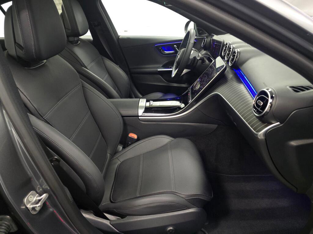 Used 2024 Mercedes-Benz C 300 4MATIC Sedan w/ Exclusive Trim Package image 26